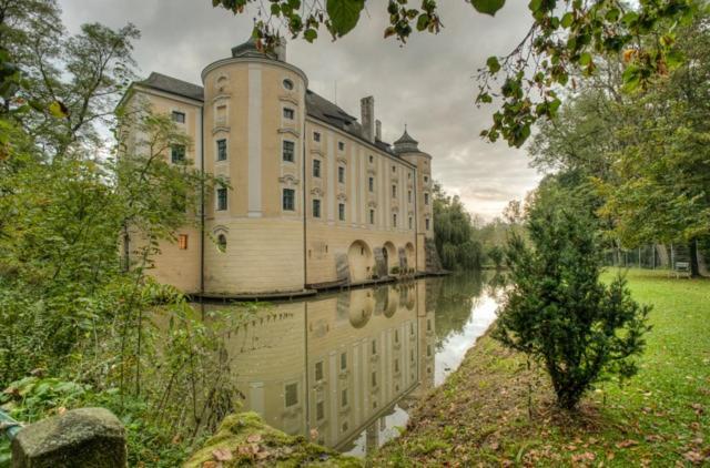 Gastehaus Schloss Bernau Hotell Fischlham Eksteriør bilde