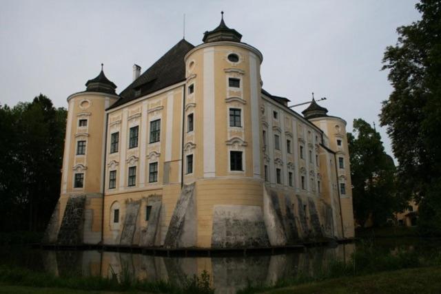 Gastehaus Schloss Bernau Hotell Fischlham Eksteriør bilde