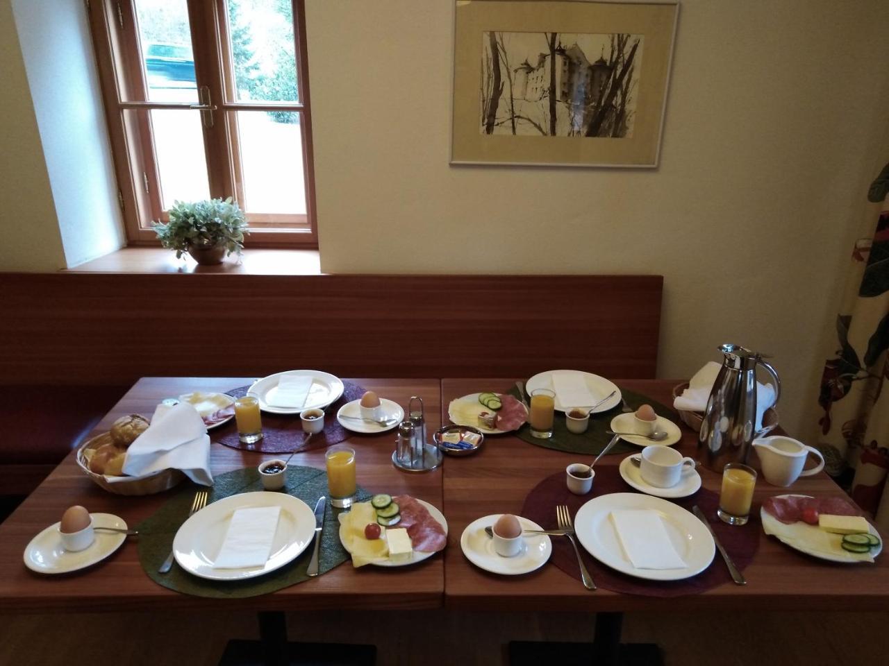 Gastehaus Schloss Bernau Hotell Fischlham Eksteriør bilde