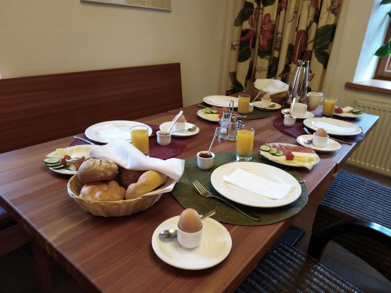 Gastehaus Schloss Bernau Hotell Fischlham Eksteriør bilde